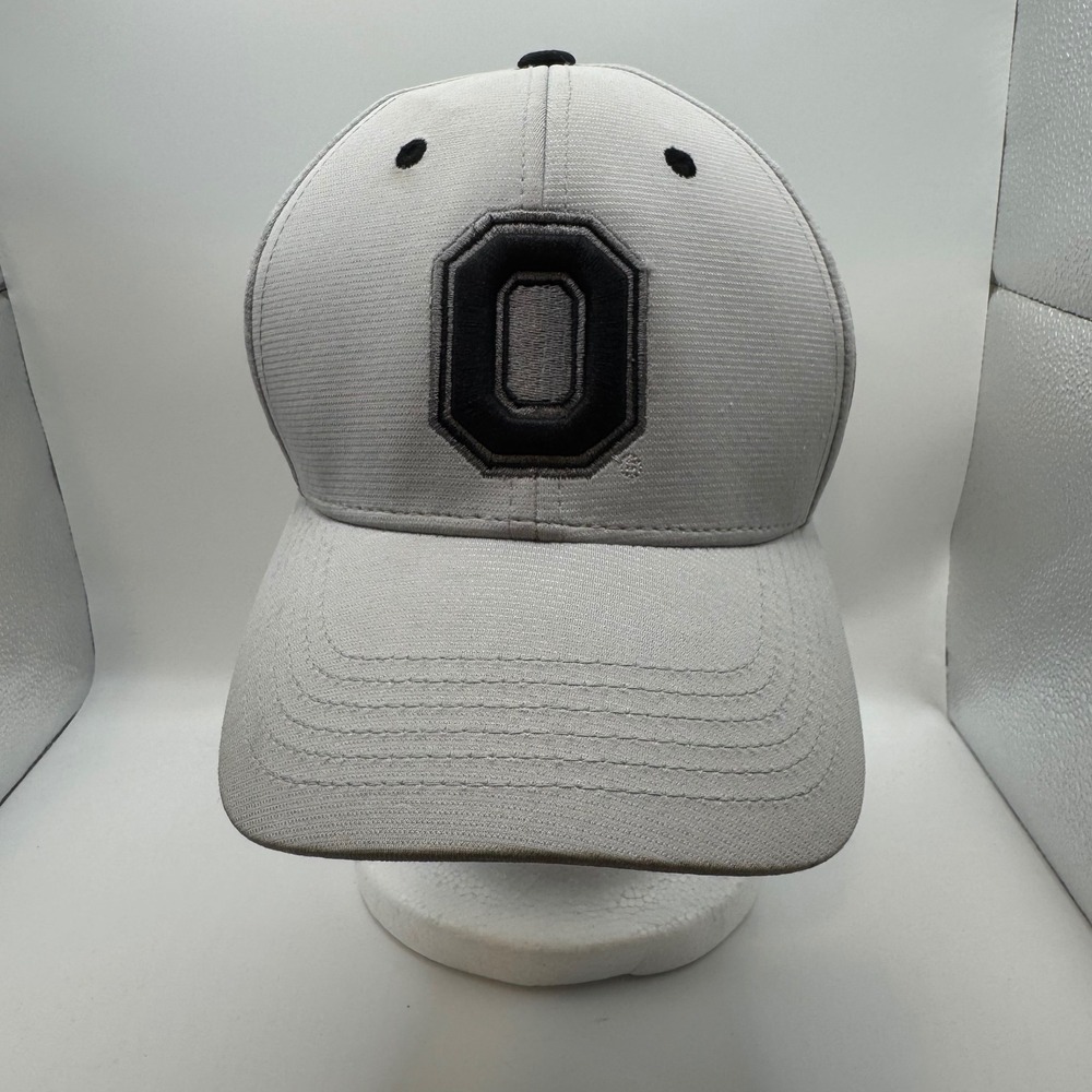OSU M/L Baseball Cap Mens Grey Ohio State University Brutus Buckeye Flex Fit